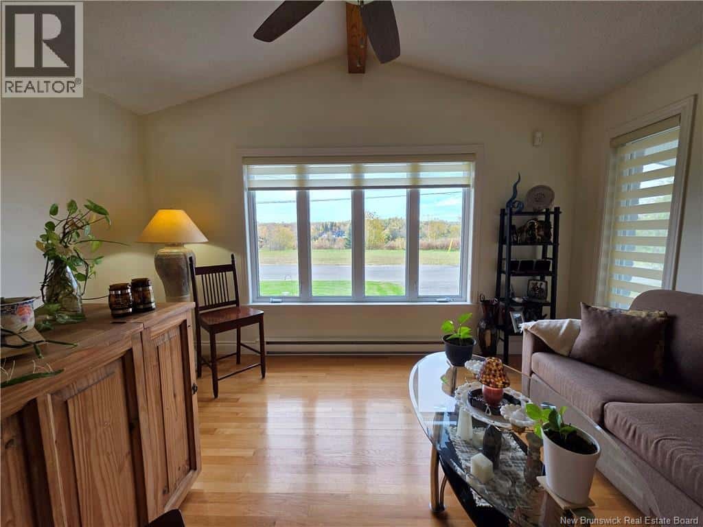 384 Taylor Street — Grand Falls, New Brunswick - Photo 4 of 50