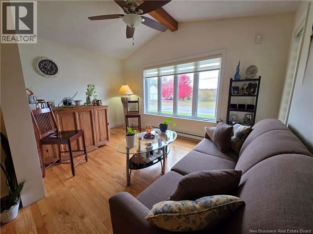 384 Taylor Street — Grand Falls, New Brunswick - Photo 5 of 50