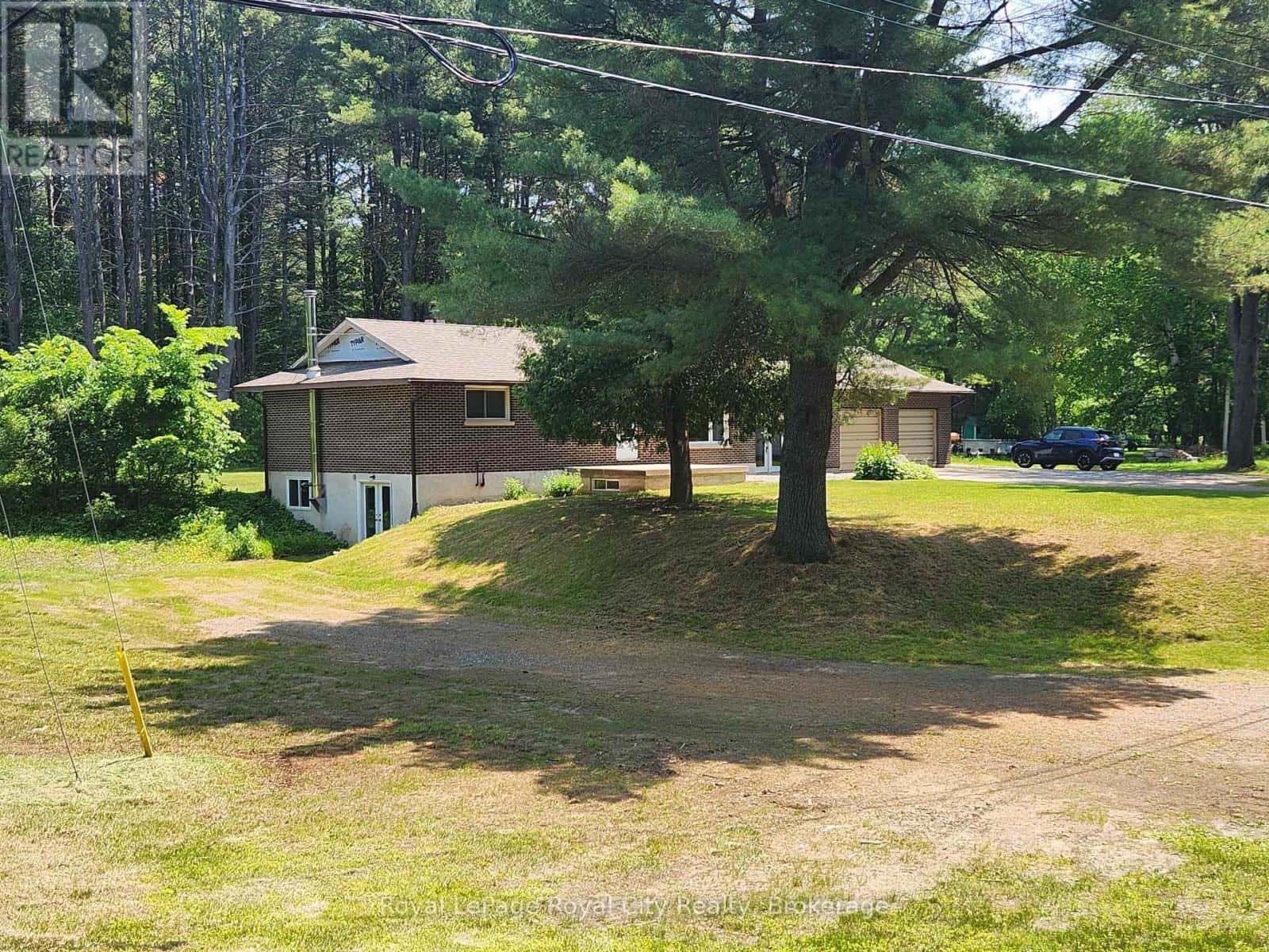 5 WILLIAM STREET — Bracebridge (Draper), Ontario - Photo 5 of 27