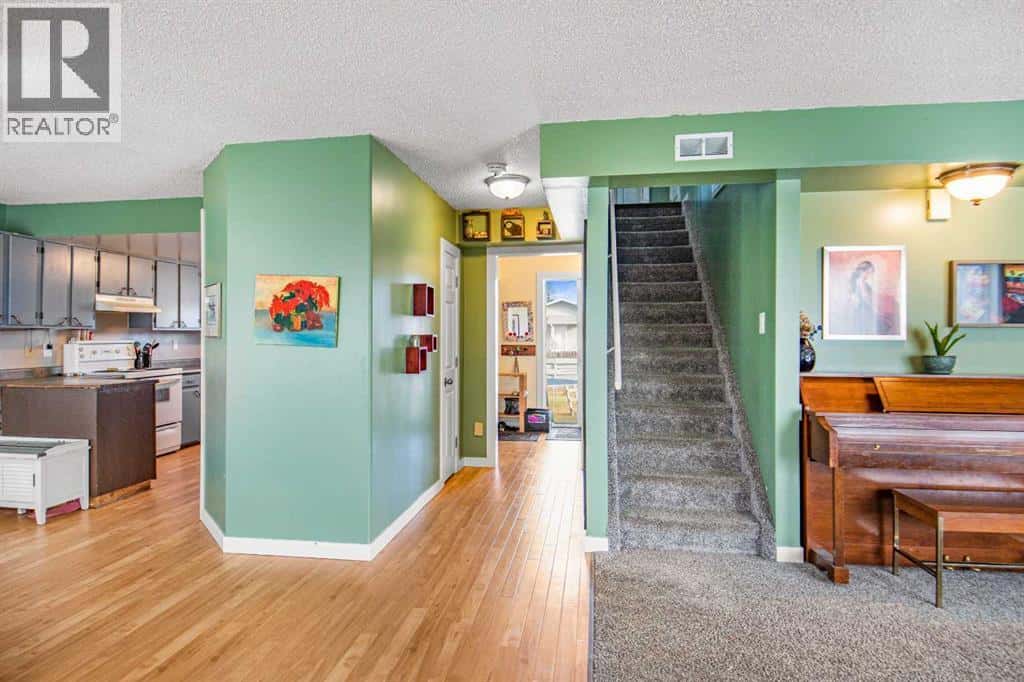 4603 55 Street — Rycroft, Alberta - Photo 5 of 37