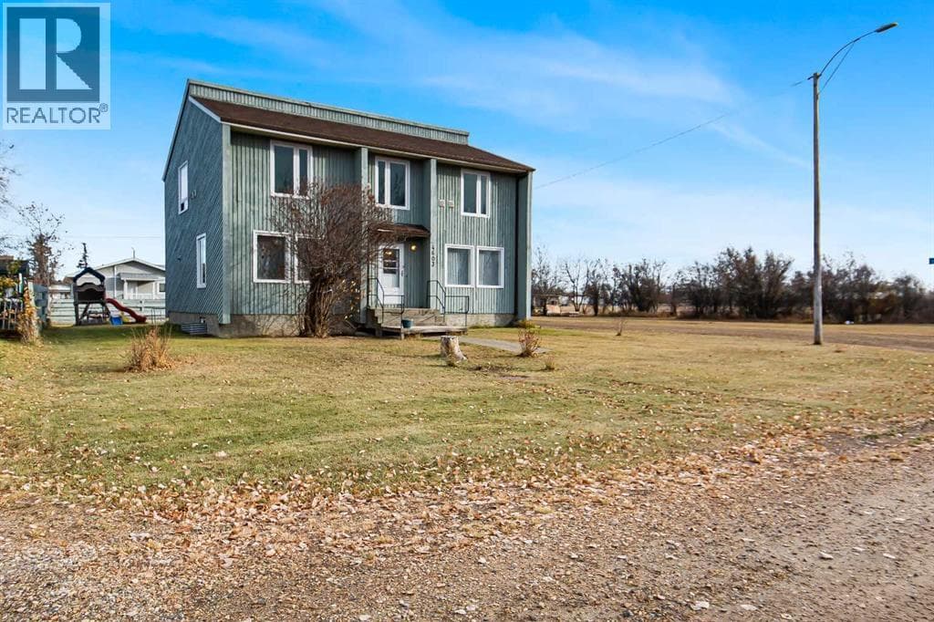 4603 55 Street — Rycroft, Alberta - Main photo