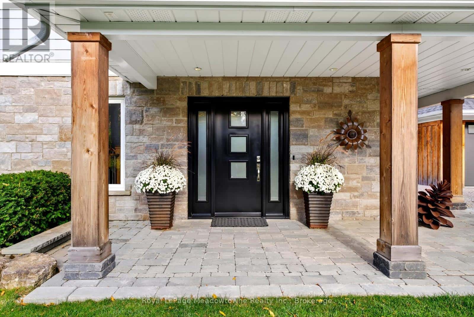 8495 APPLEBY LINE — Milton (Campbellville), Ontario - Photo 5 of 50