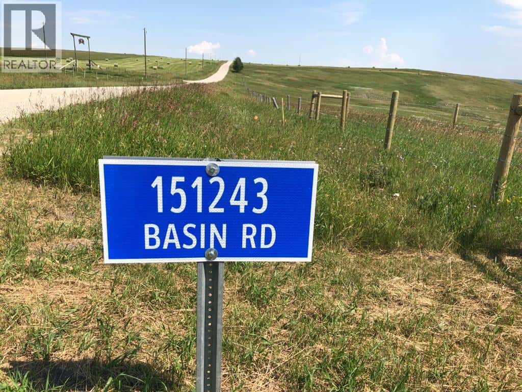 151243 Basin Road — Rural Willow Creek No. 26, M.D. of, Alberta - Photo 3 of 12