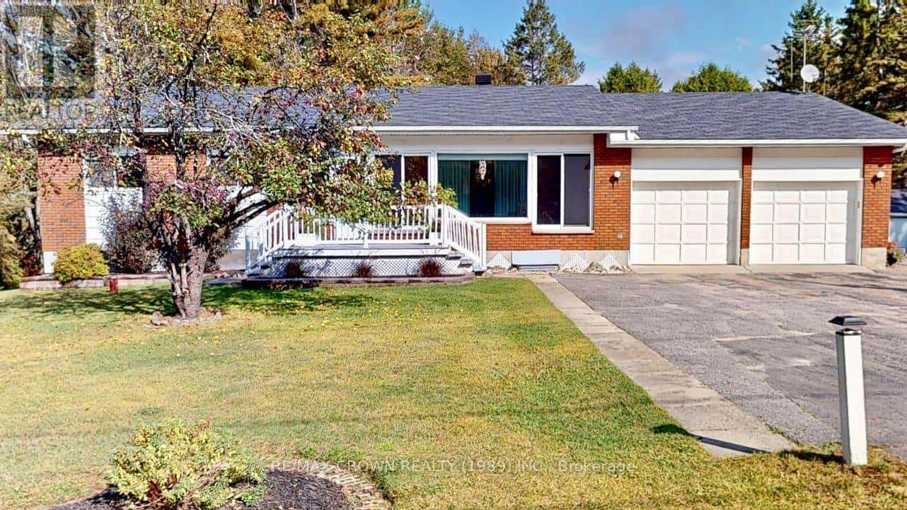 370 CEDAR HEIGHTS ROAD — North Bay (Airport), Ontario - Photo 3 of 46