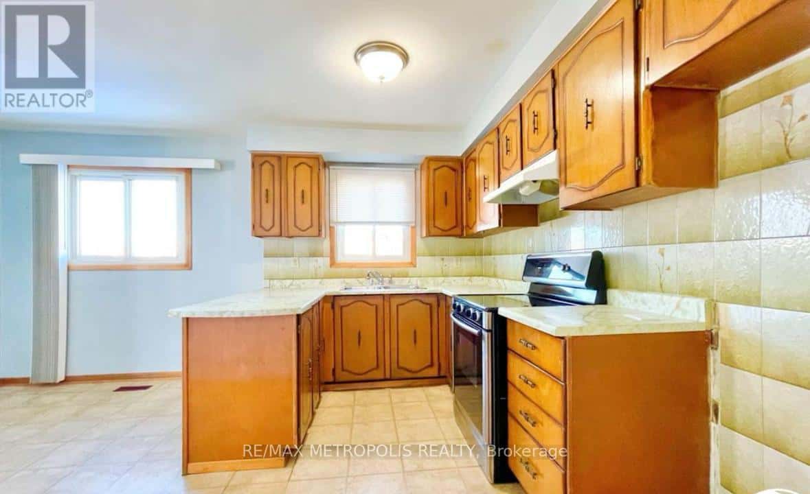 3 PRAIRIE DUNES PLACE — Vaughan (Glen Shields), Ontario - Photo 4 of 20