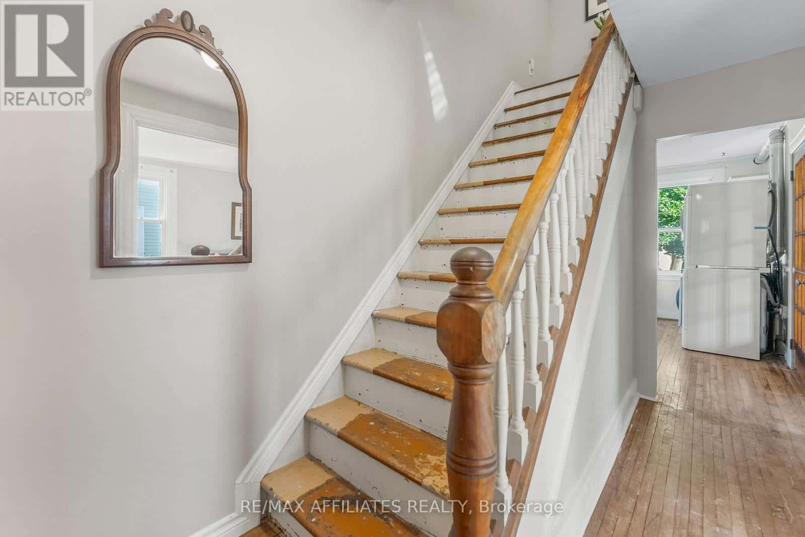 416 DIBBLE STREET E — Prescott, Ontario - Photo 4 of 31