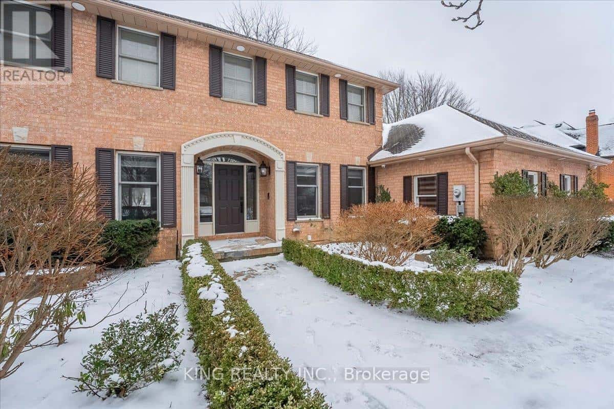 16 MEANDER CLOSE — Hamilton (Carlisle), Ontario - Photo 2 of 50