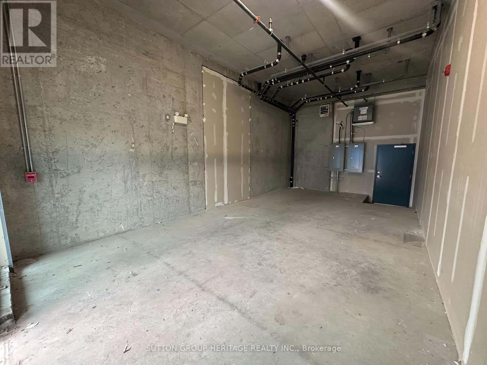 114 - 652 PRINCESS STREET — Kingston (Central City East), Ontario - Photo 2 of 11