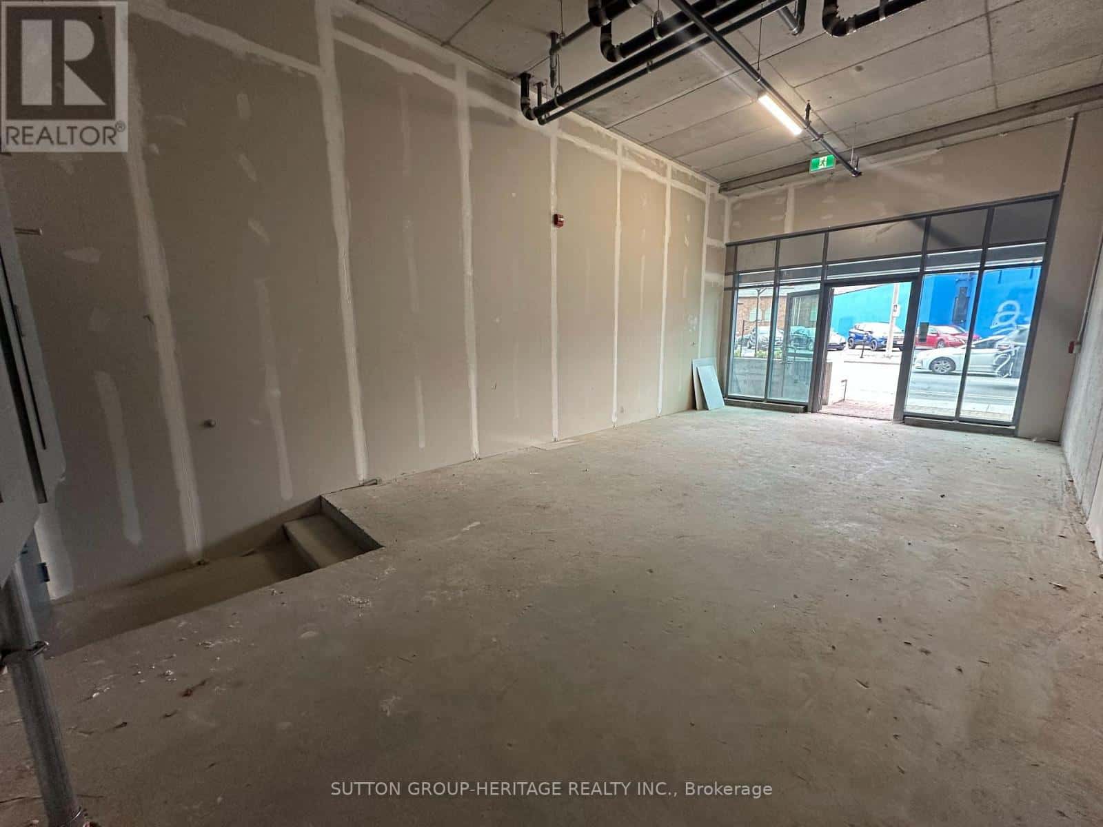 114 - 652 PRINCESS STREET — Kingston (Central City East), Ontario - Photo 4 of 11