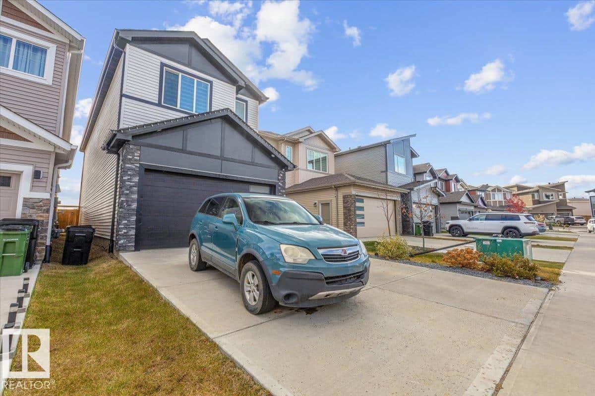 1325 20 ST NW - Photo 4 of 56, Edmonton, Alberta