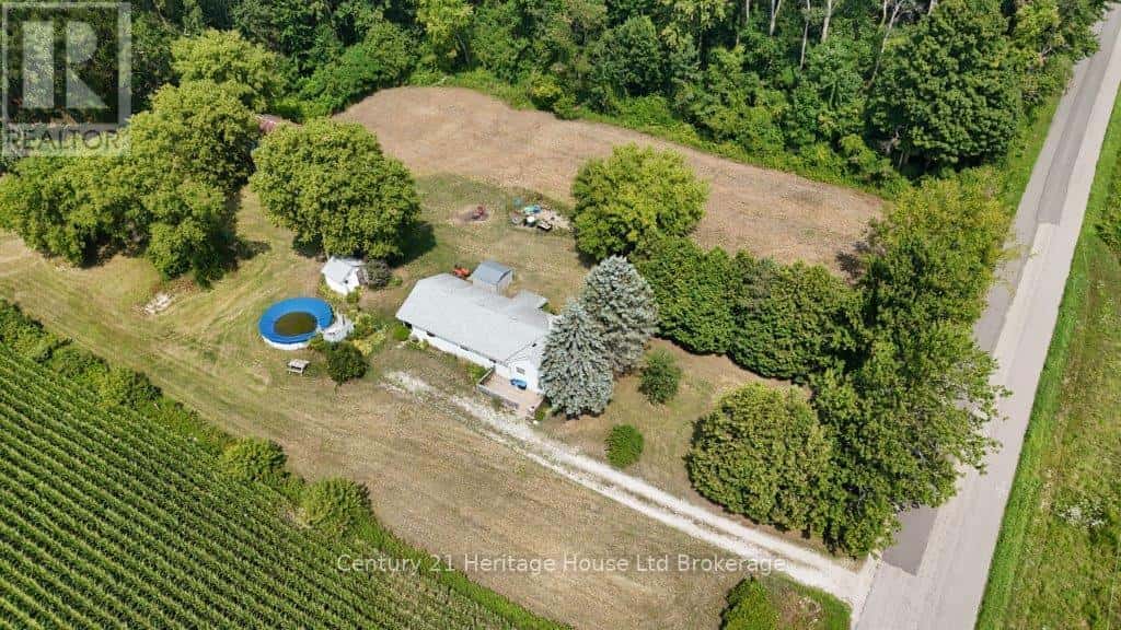 712011 MIDDLETOWN LINE — Norwich, Ontario - Photo 3 of 26