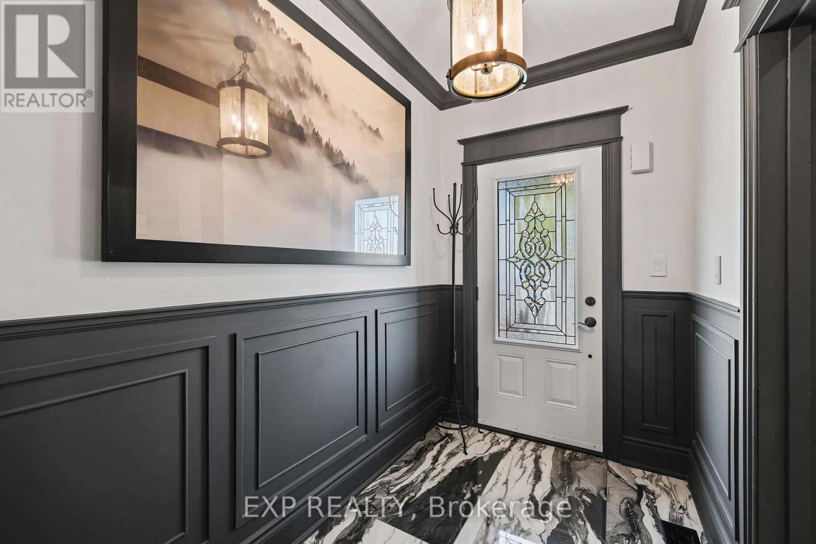 20 AFTON AVENUE — Hamilton (Blakeley), Ontario - Photo 2 of 26