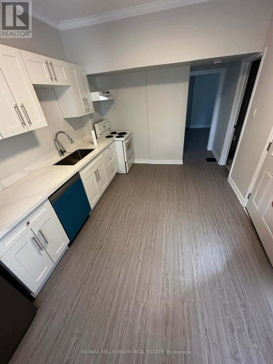 APT 2 (RM A) - 25 HOWARD STREET — Toronto (North St. James Town), Ontario - Photo 4 of 8