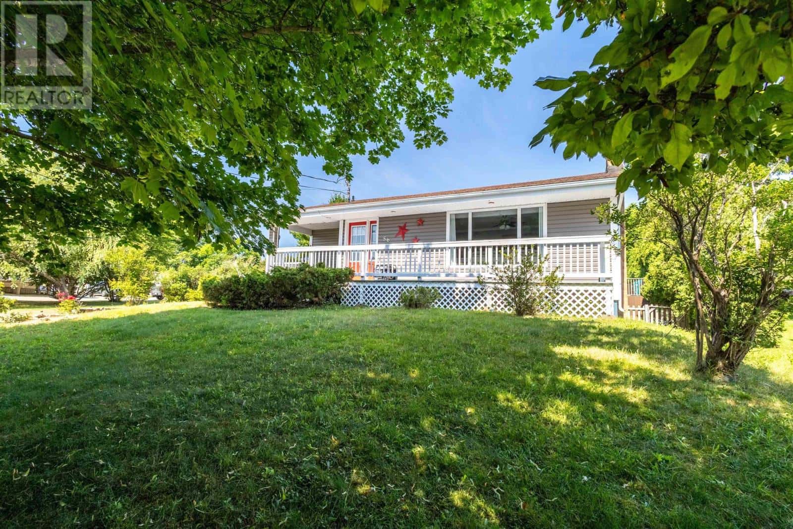 56 Holic Avenue — North Sydney, Nova Scotia - Photo 3 of 41