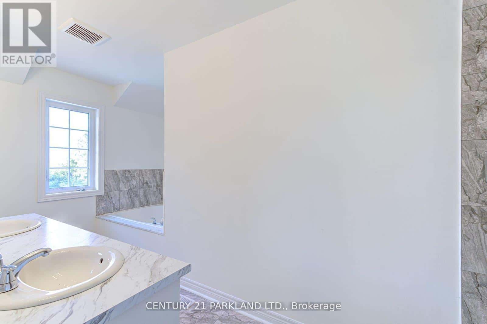 POTL #7 - 1741 FAIRPORT ROAD — Pickering (Dunbarton), Ontario - Photo 4 of 16