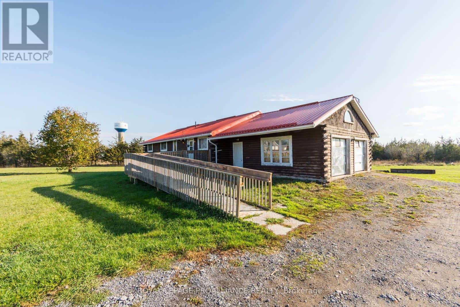 51 STINSON BLOCK ROAD — Prince Edward County (Hillier Ward), Ontario - Photo 2 of 26