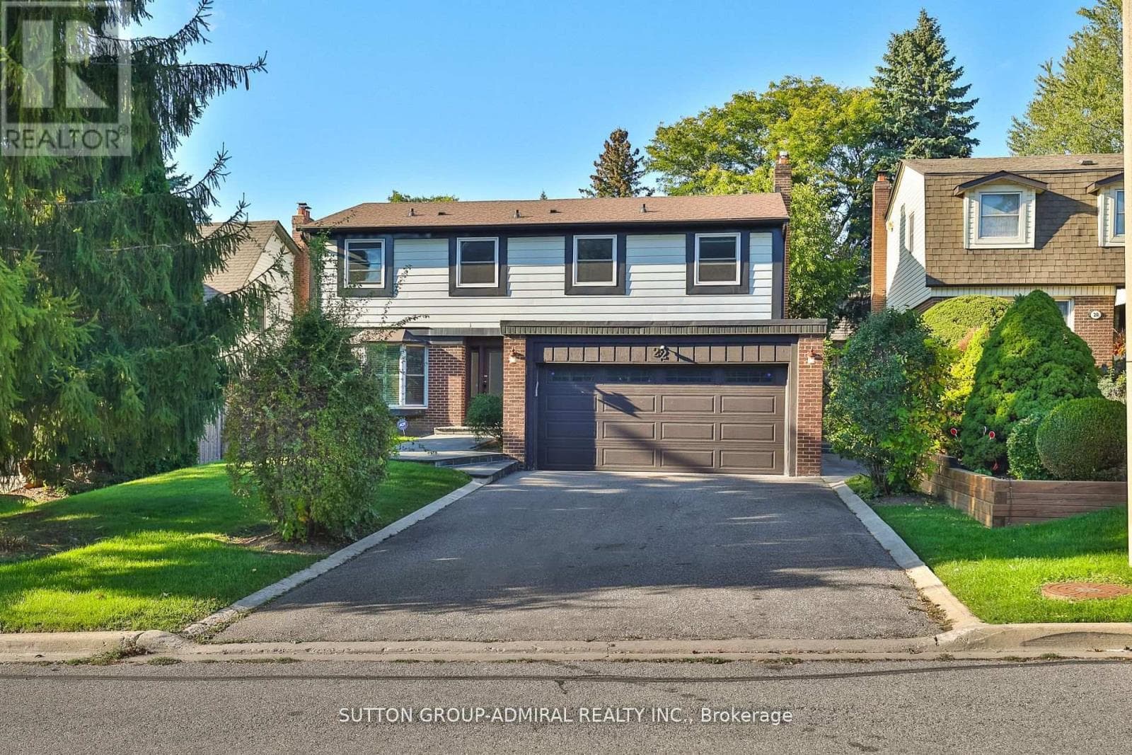 22 COBBLESTONE DRIVE — Markham (German Mills), Ontario - Main photo