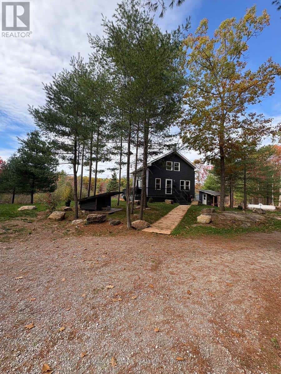 1295 DEEP BAY ROAD — Minden Hills (Lutterworth), Ontario - Photo 2 of 40