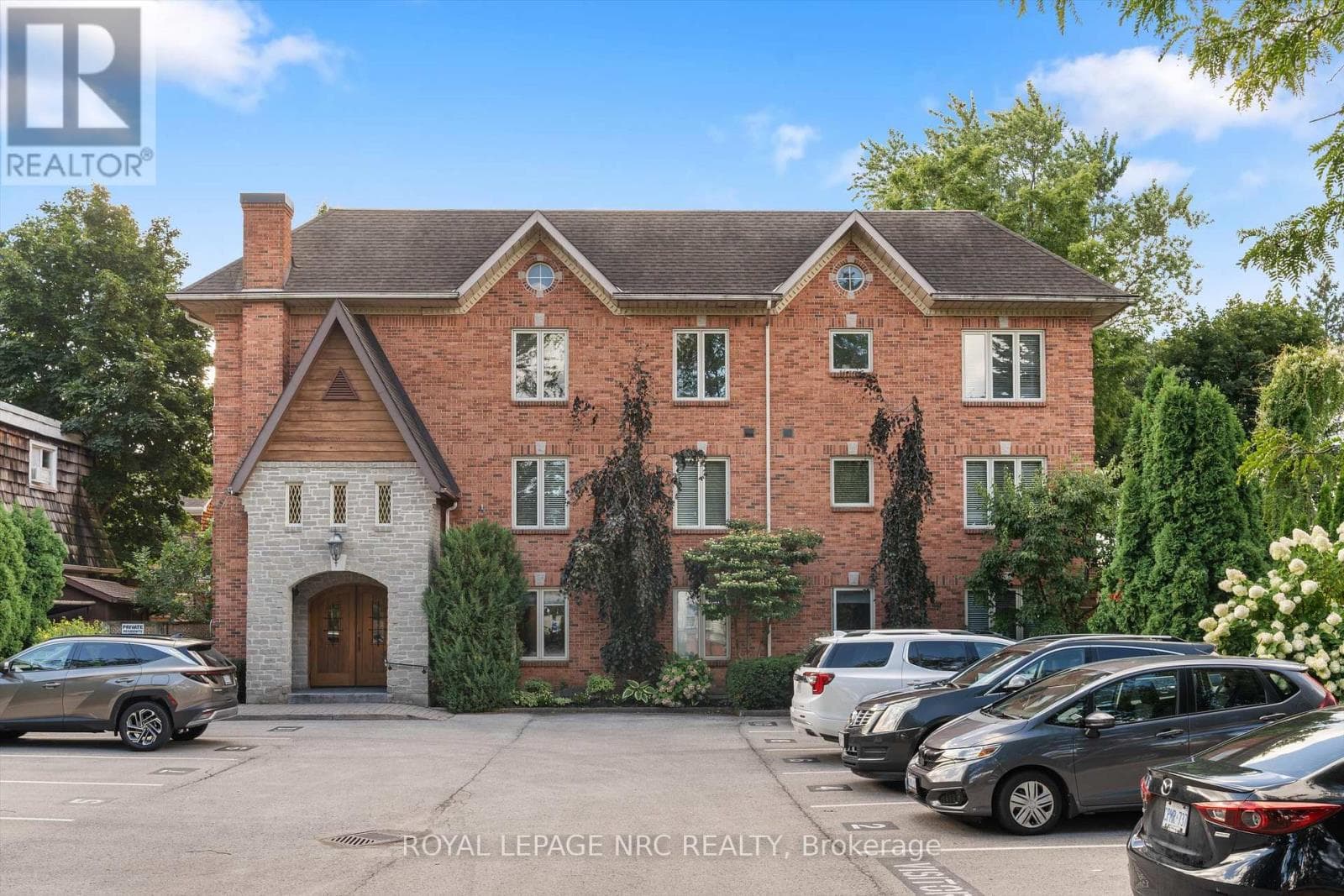 101 - 55 MAIN STREET — St. Catharines (Port Dalhousie), Ontario - Main photo