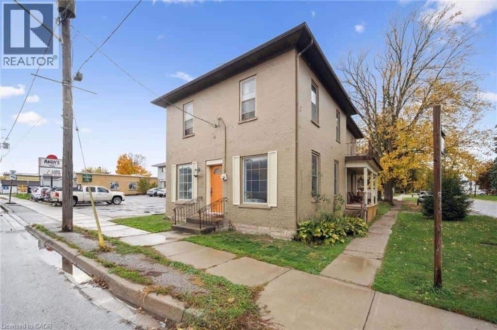 39 ALBERT STREET Street S — Plattsville, Ontario - Photo 4 of 40