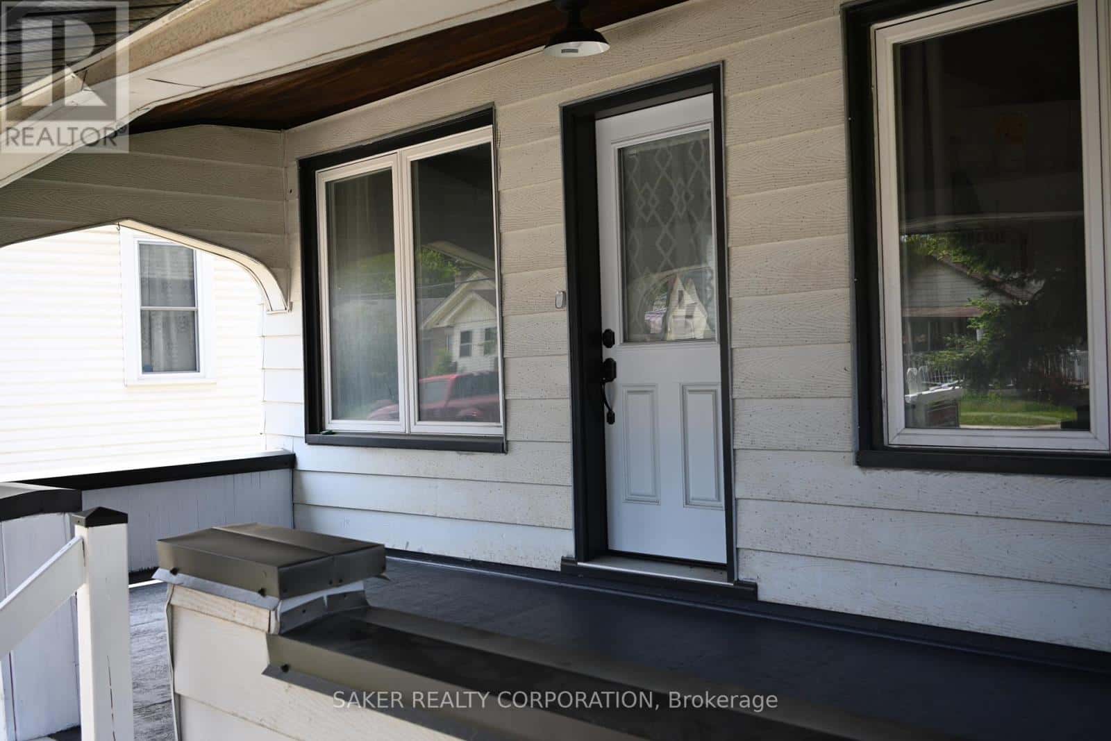 95 ADELAIDE STREET S — London South (South I), Ontario - Photo 5 of 42