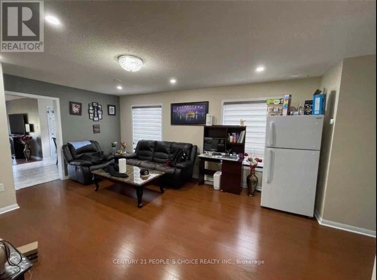 20 MURPHY RD ROAD — Brampton (Gore Industrial North), Ontario - Photo 5 of 14