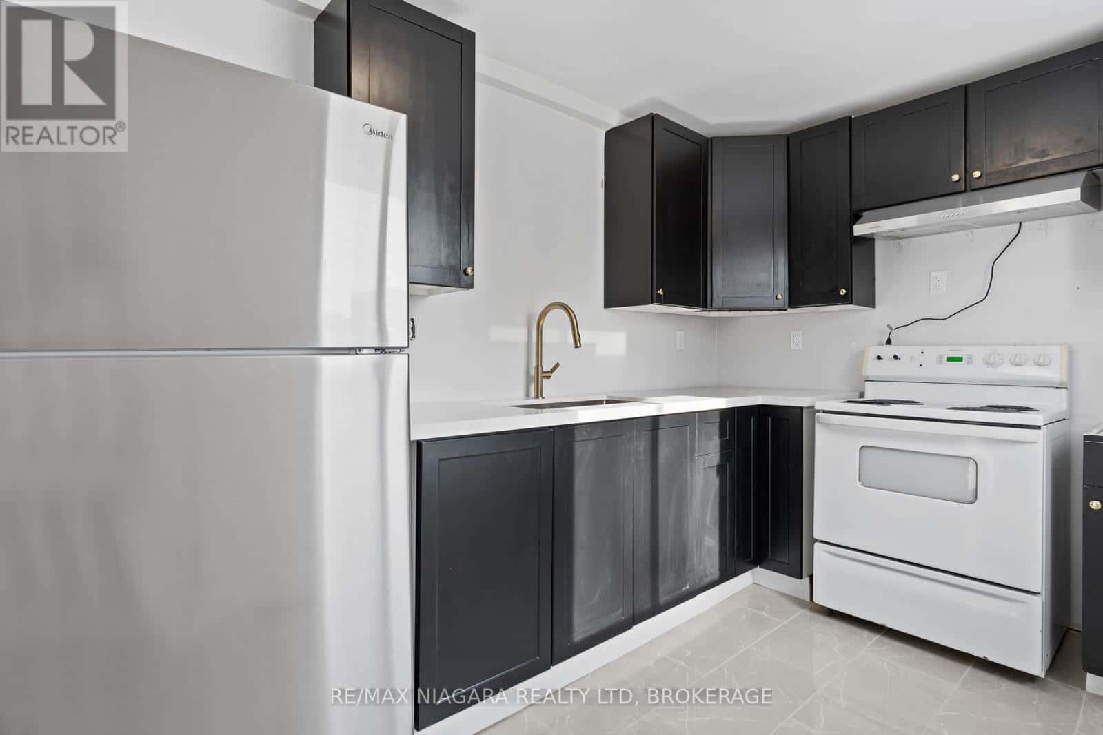 1 - 115 KINNEAR STREET — Port Colborne (East Village), Ontario - Photo 5 of 11