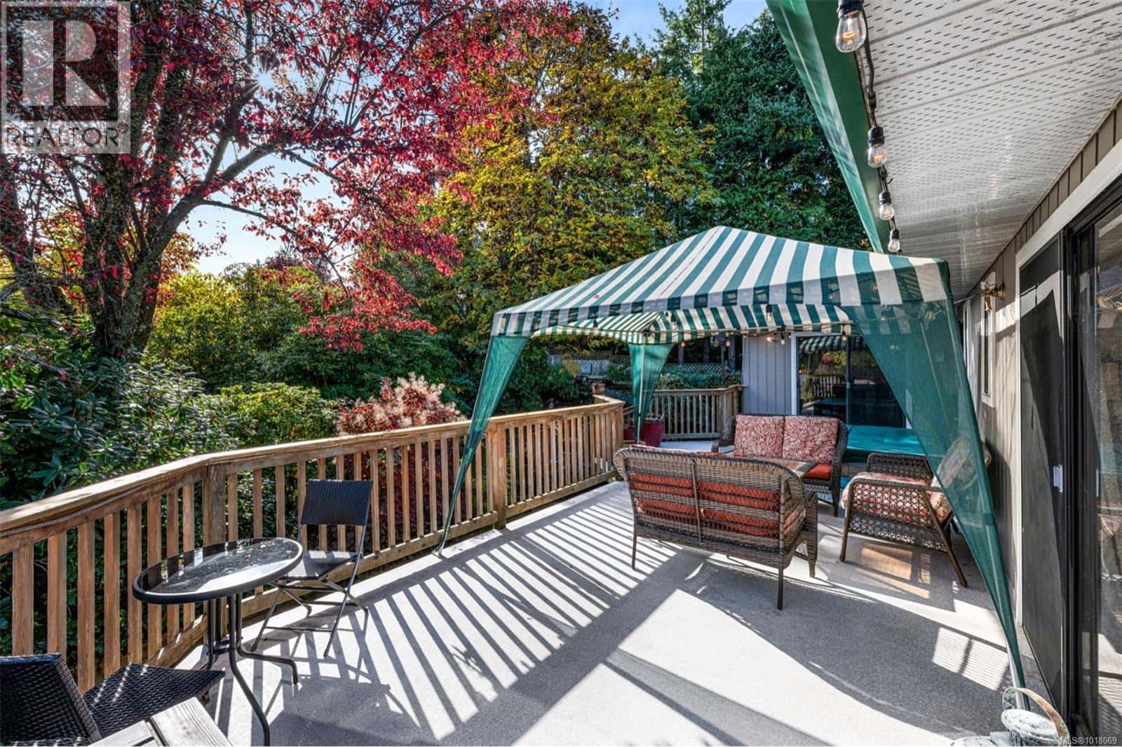 1680 Austin Pl — Cowichan Bay, British Columbia - Photo 3 of 70