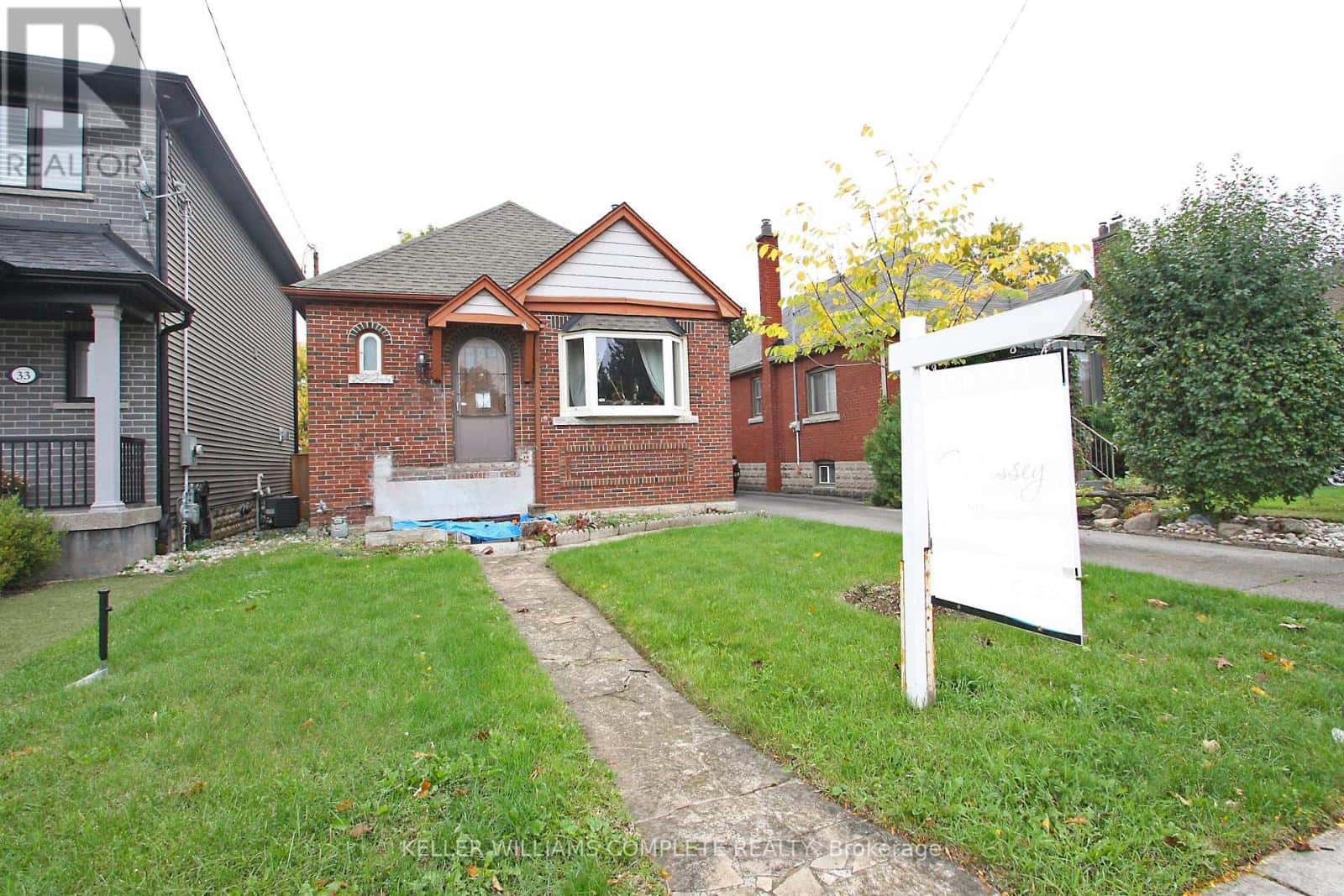 35 BARONS AVENUE S — Hamilton (Bartonville), Ontario - Photo 3 of 28