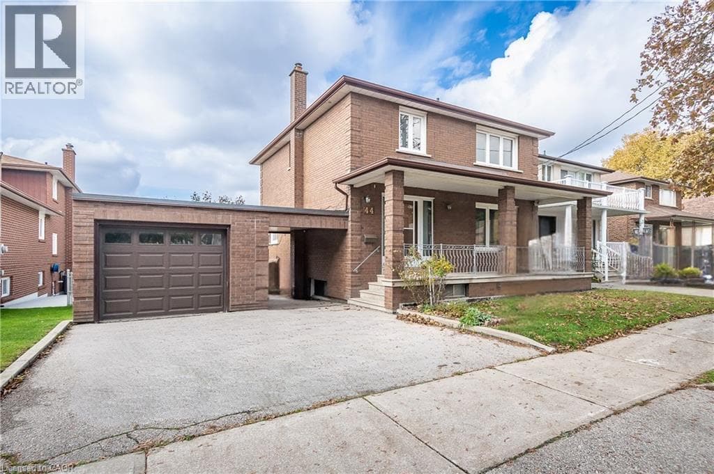 44 RIDGE Road — North York, Ontario - Main photo