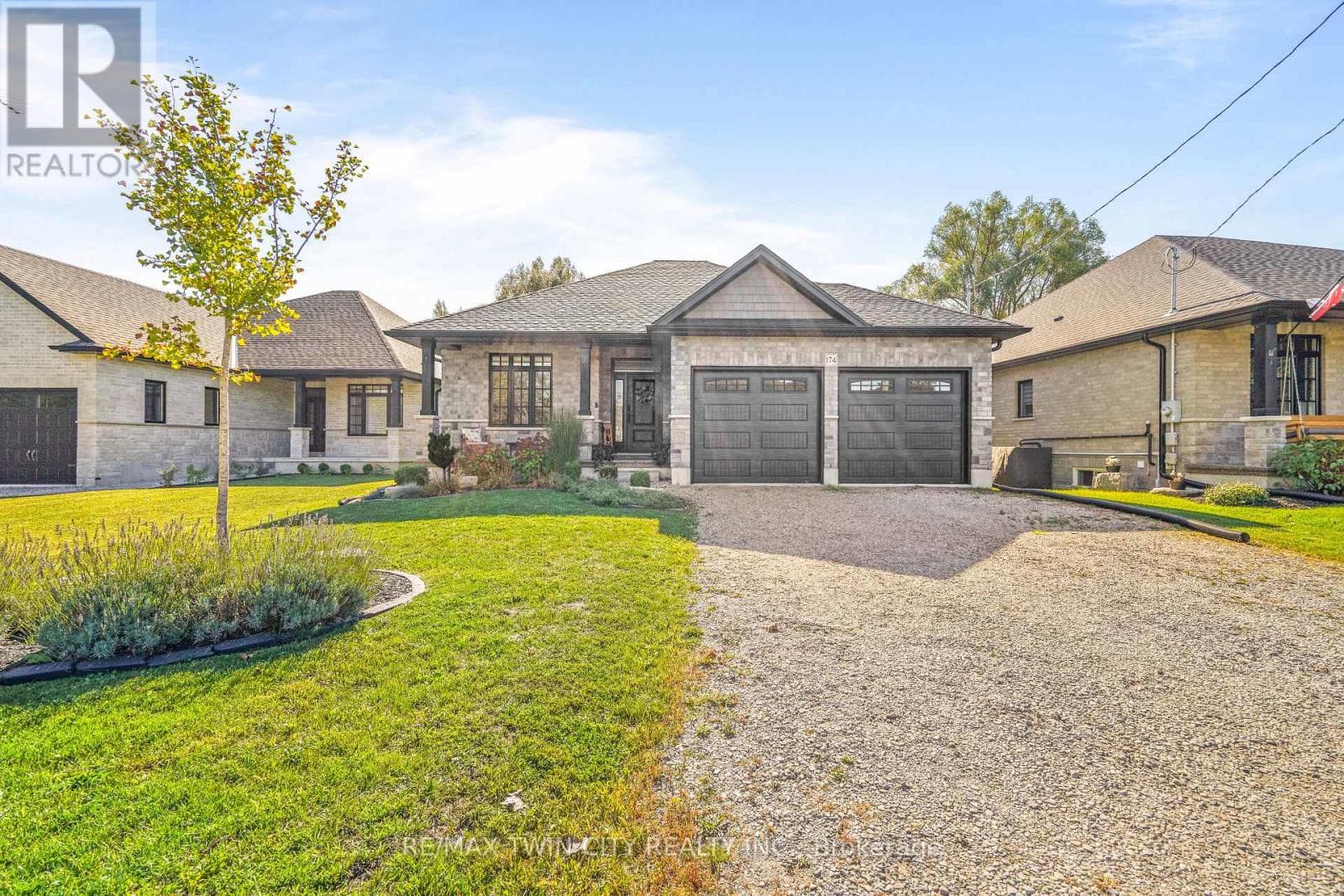 174 MECHANIC STREET — Norfolk (Waterford), Ontario - Main photo