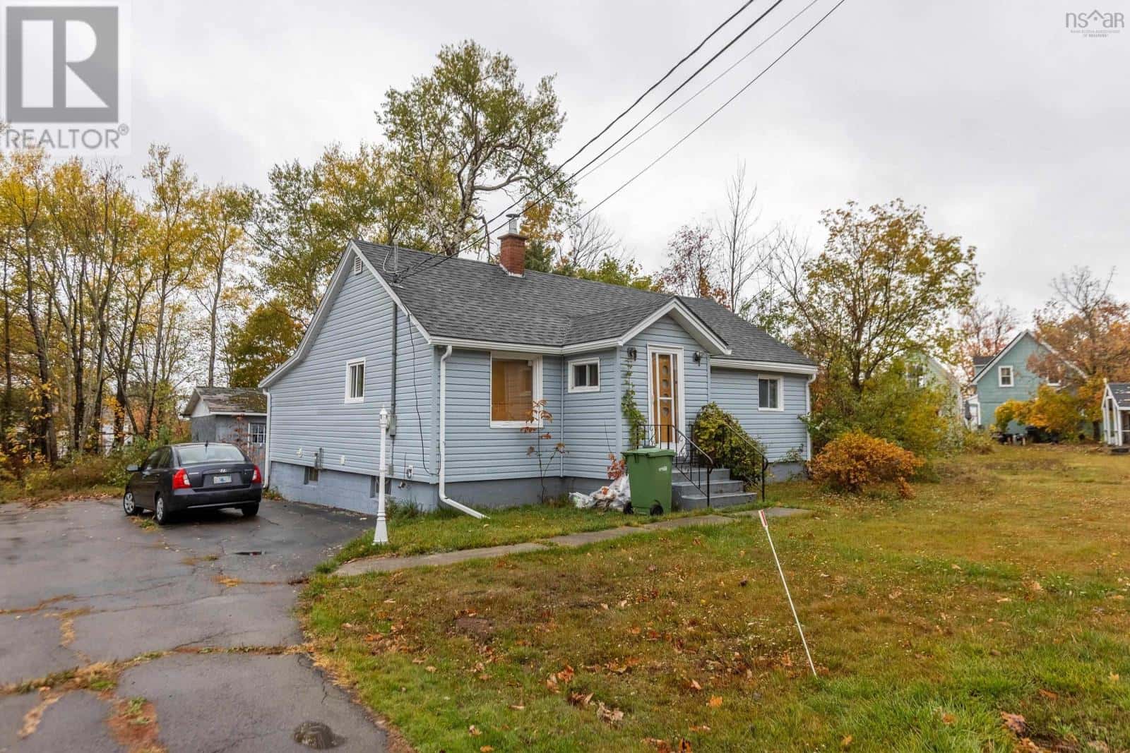 59 McFarlane Street — Springhill, Nova Scotia - Photo 2 of 29