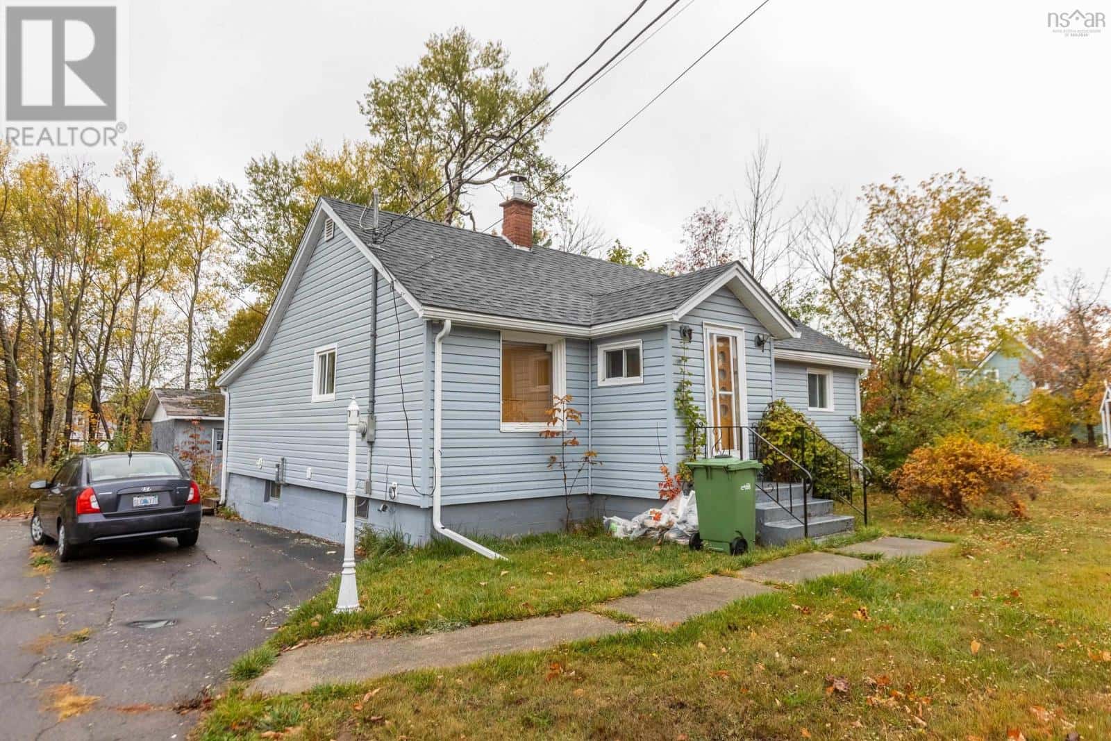 59 McFarlane Street — Springhill, Nova Scotia - Photo 4 of 29