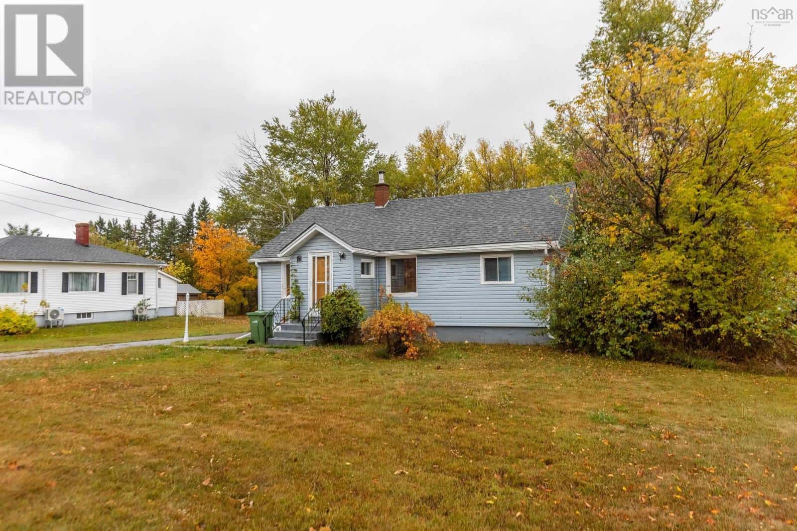 59 McFarlane Street — Springhill, Nova Scotia - Photo 5 of 29