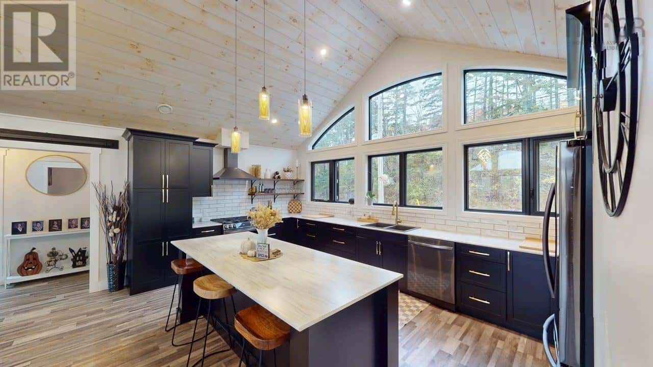 20 Birds Eye View Lane — North Grant, Nova Scotia - Photo 4 of 33