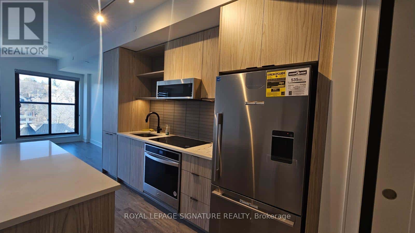 622 - 185 DUNLOP STREET E — Barrie (Lakeshore), Ontario - Photo 3 of 31