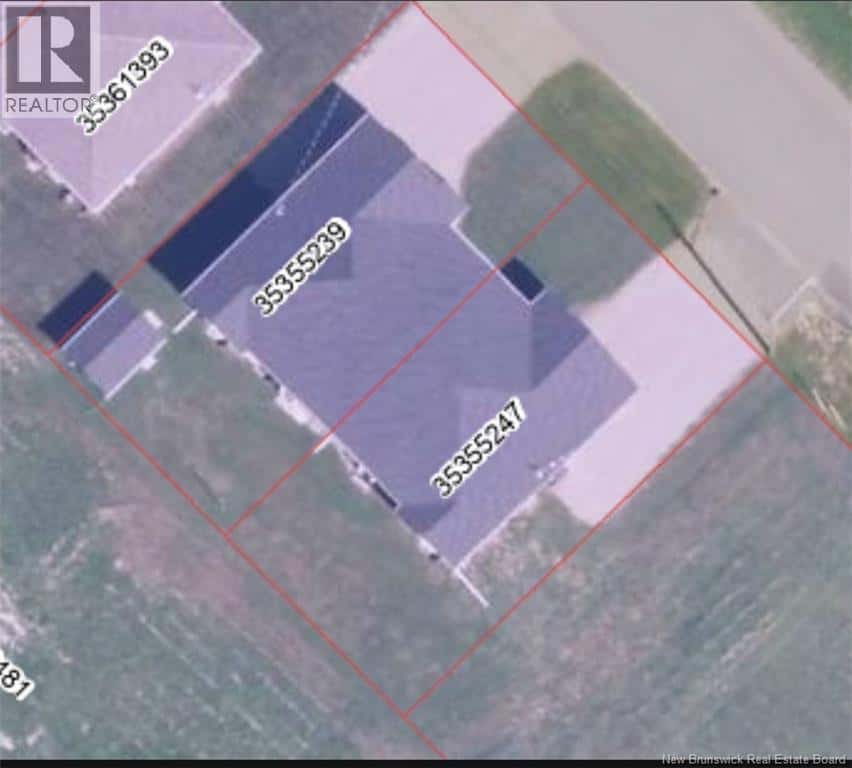 247 & 249 McCormick Street — Grand Falls, New Brunswick - Photo 4 of 4