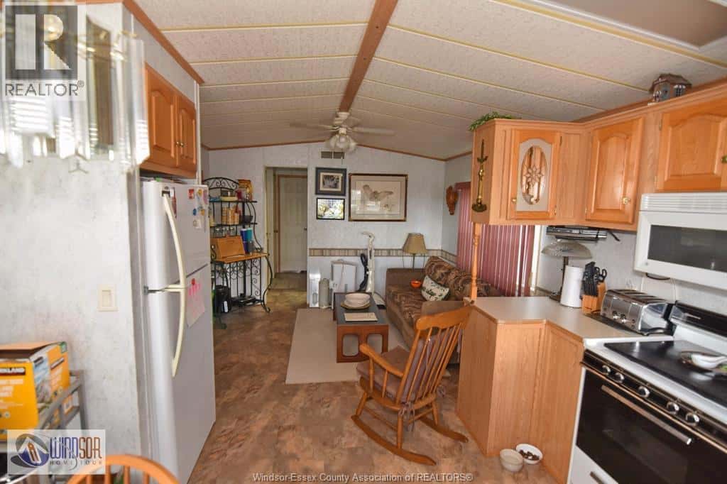 3 MAPLE STREET — Ruthven, Ontario - Photo 3 of 12