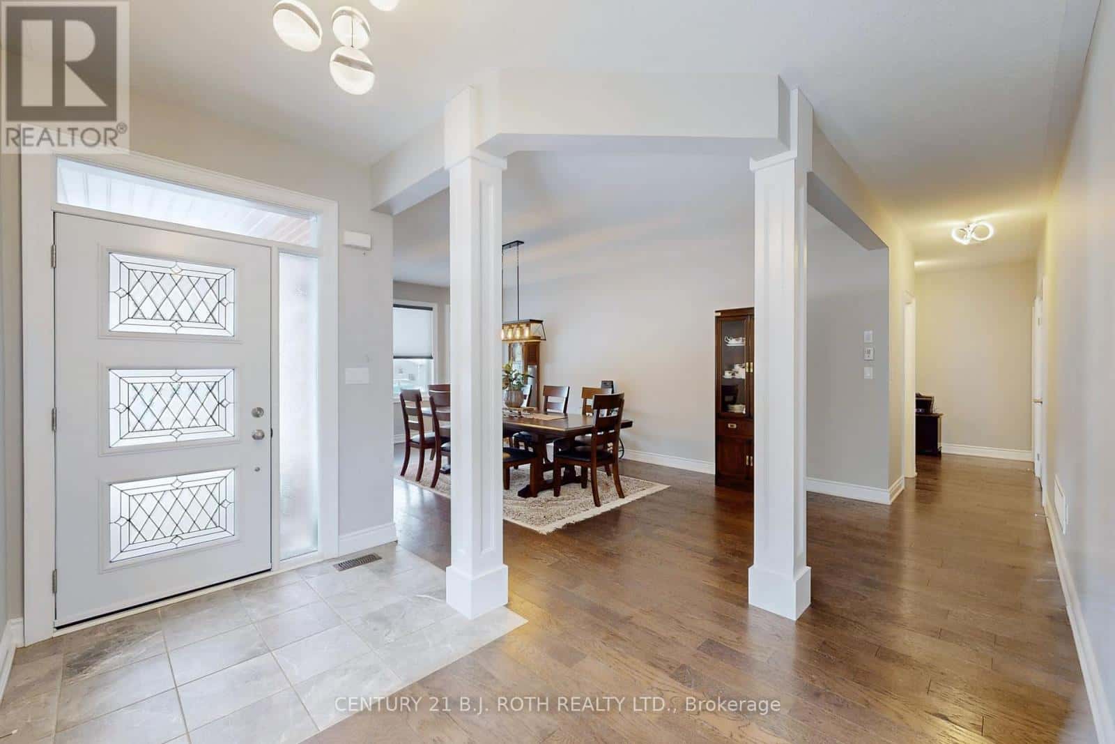 157 MARY STREET — Clearview (Creemore), Ontario - Photo 5 of 47