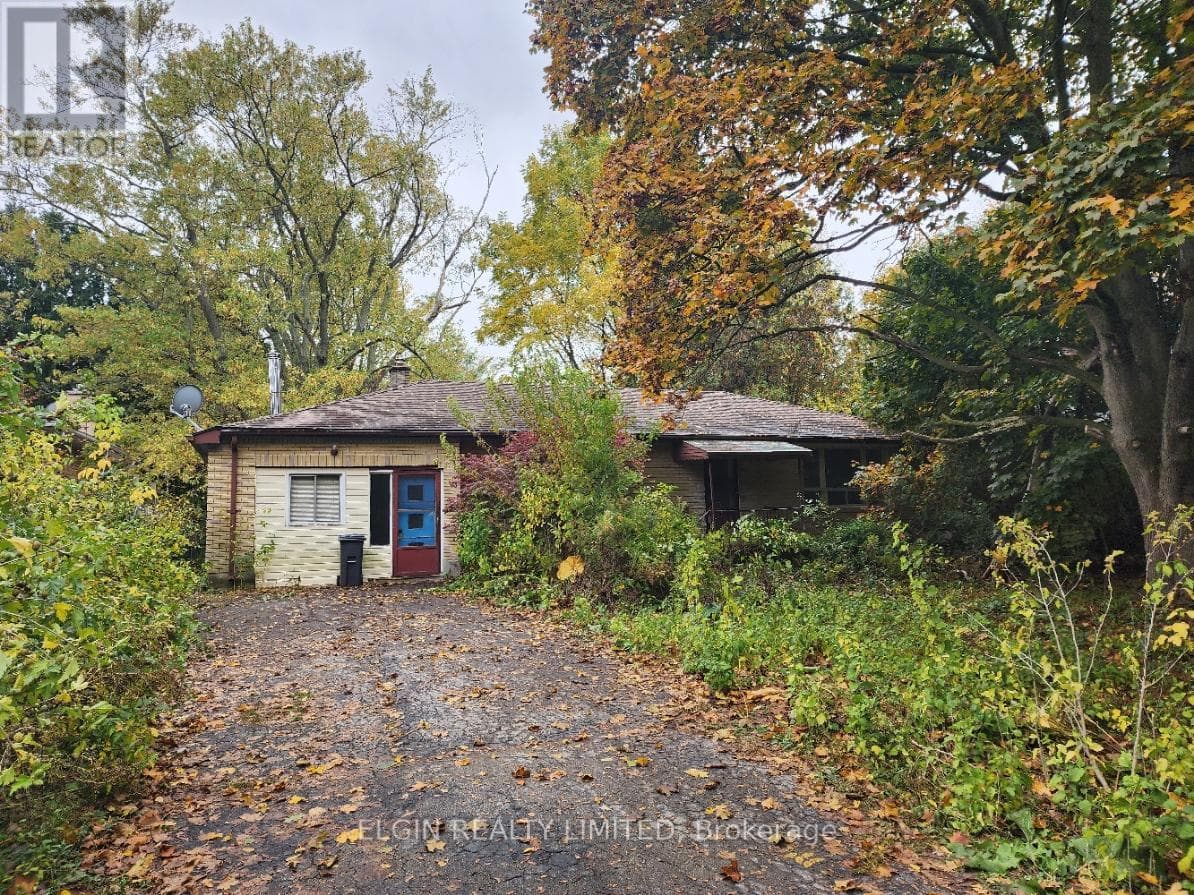 10 VINEDEN DRIVE — Central Elgin (Lynhurst), Ontario - Main photo