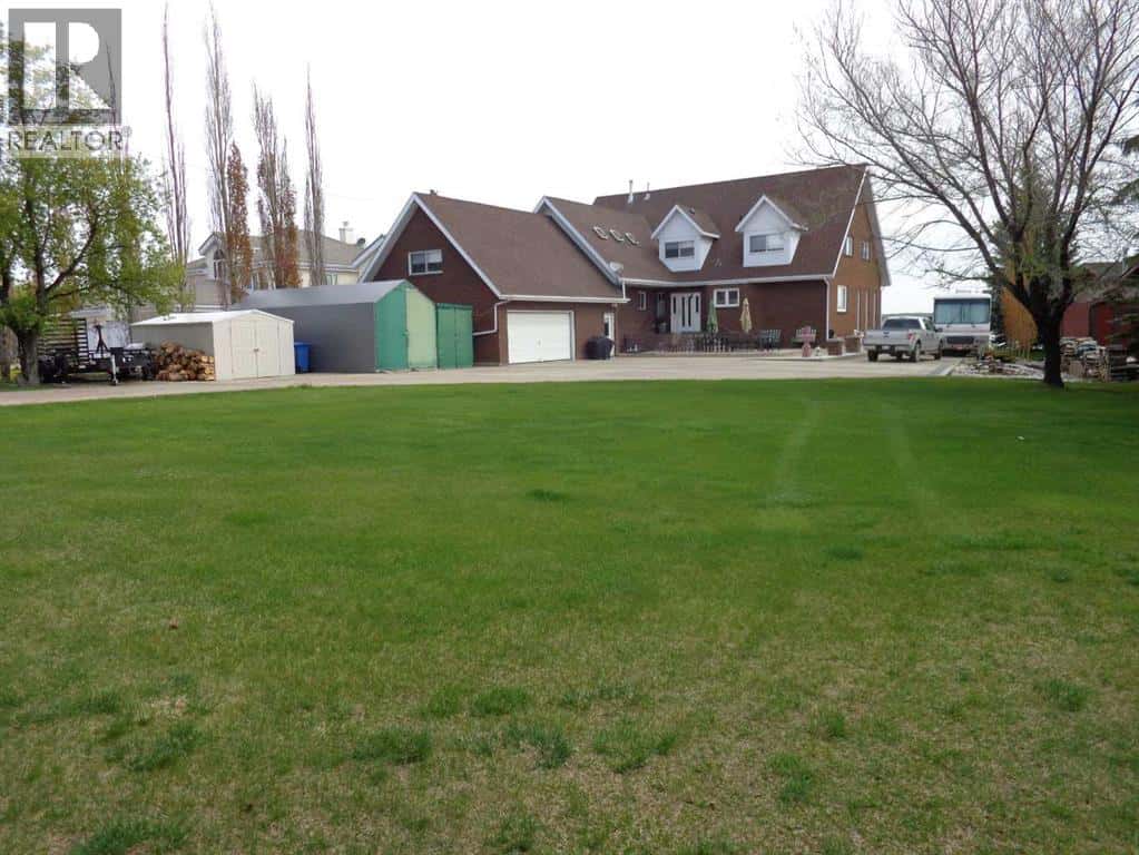 3 Rustic Road — Norglenwold, Alberta - Photo 5 of 50