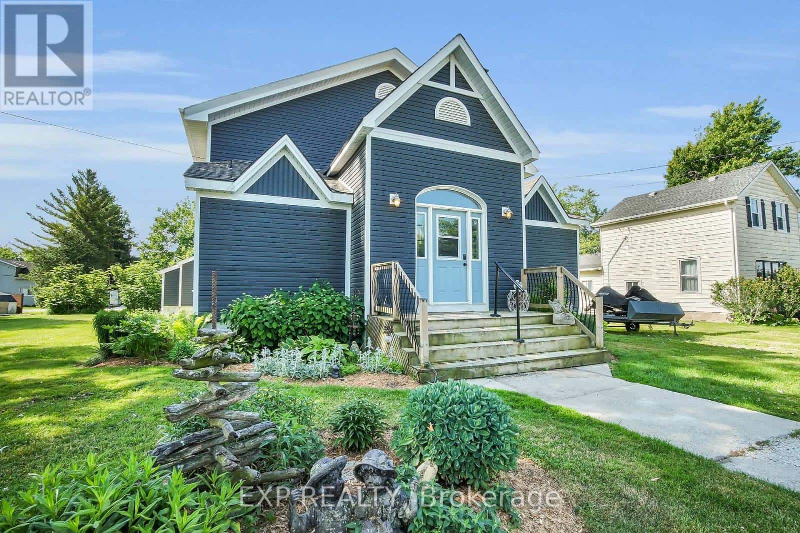 51181 Broadway Street