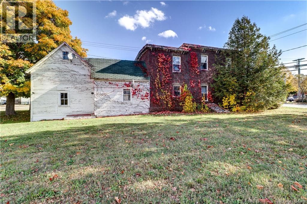 33-35 Queen Street — Sussex, New Brunswick - Main photo