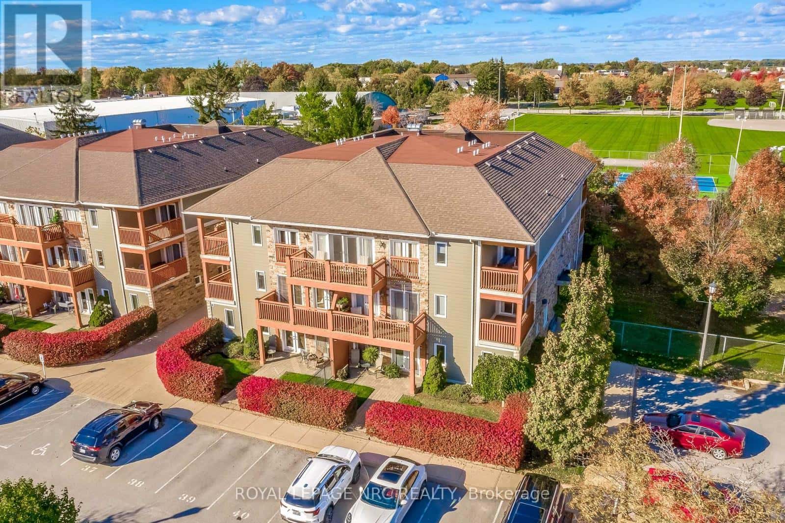 202 - 678 LINE 2 ROAD — Niagara-on-the-Lake (Virgil), Ontario - Photo 2 of 50