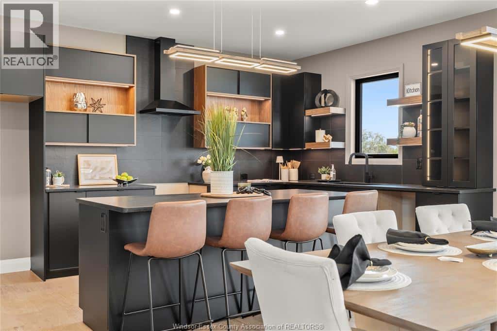 4512 URSULA — Comber, Ontario - Photo 2 of 37