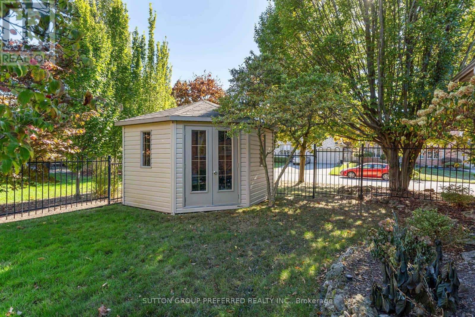 31 HAVENWOOD WAY — London North (North O), Ontario - Photo 2 of 47