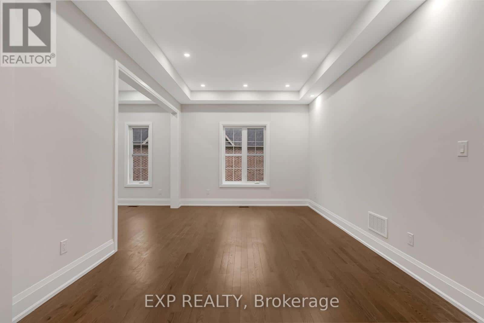 27 GAMBLE STREET — Halton Hills (Glen Williams), Ontario - Photo 4 of 42