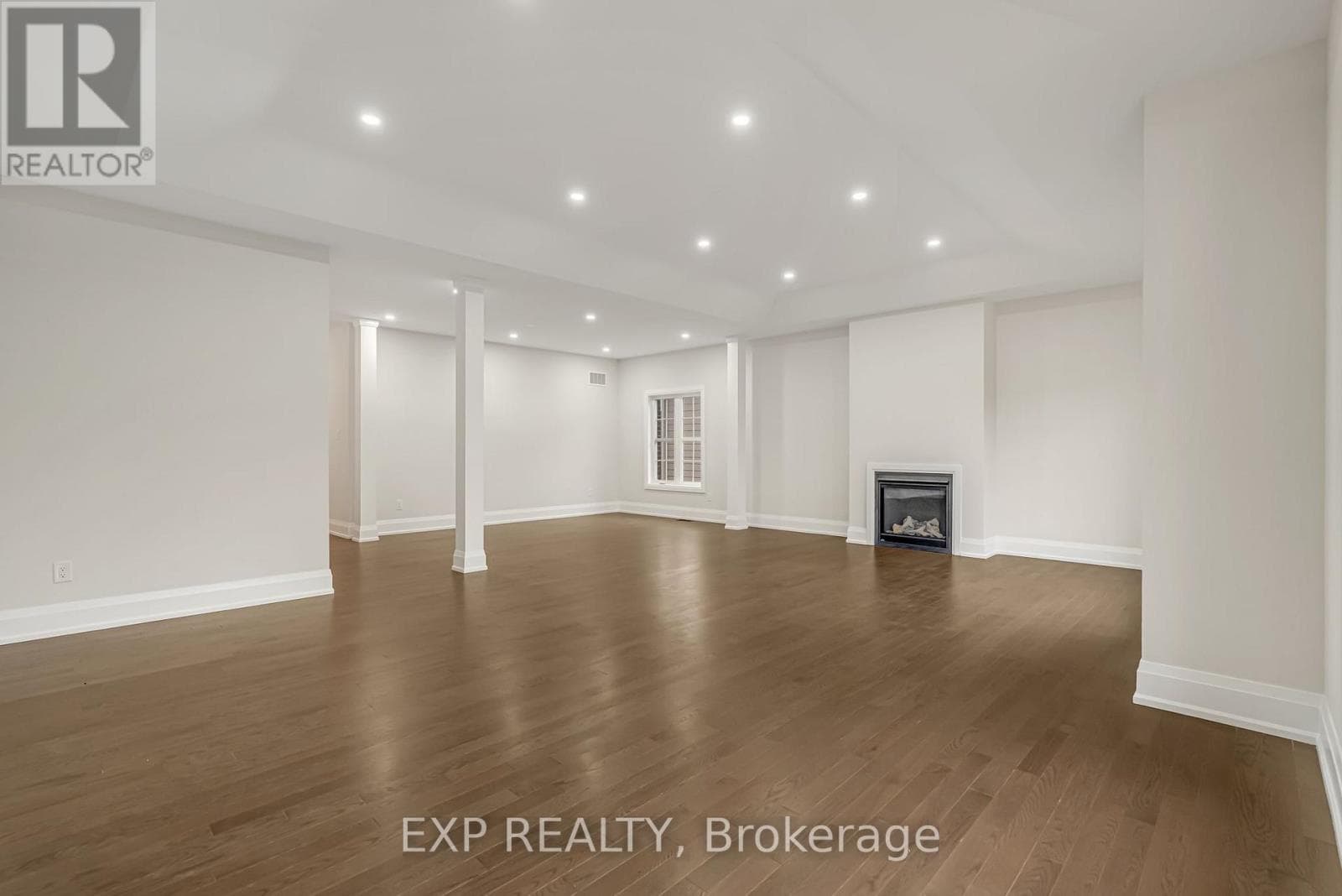 27 GAMBLE STREET — Halton Hills (Glen Williams), Ontario - Main photo