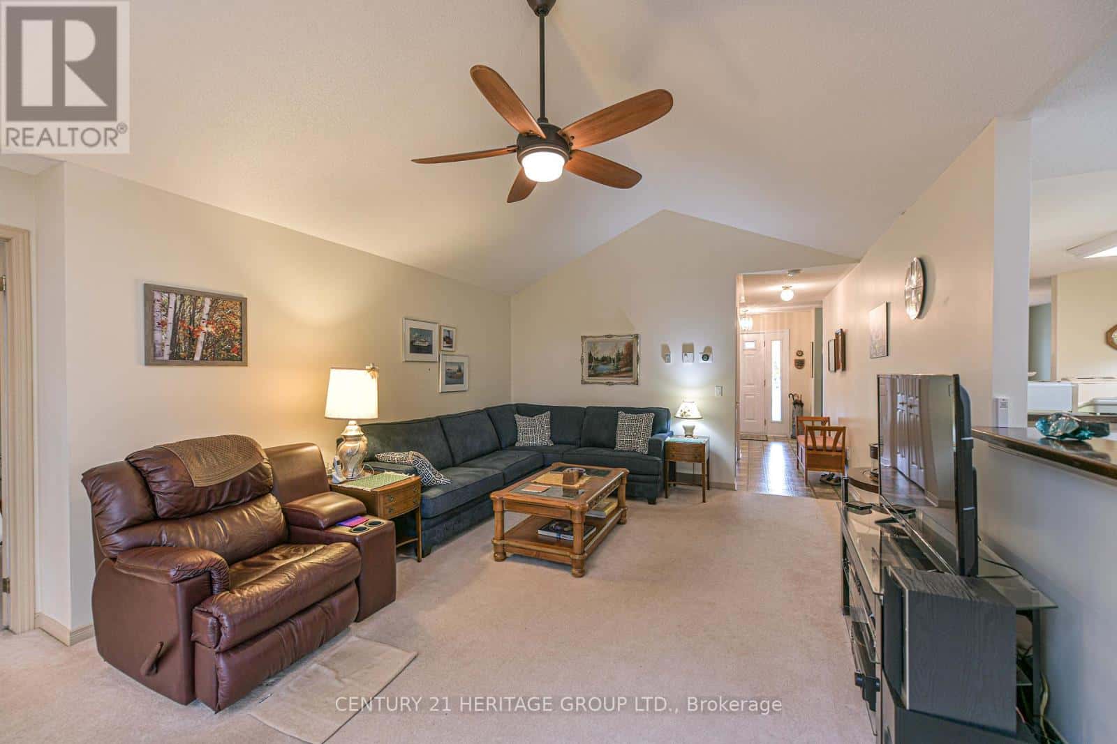 19 SPRINGWOOD CRESCENT — Gravenhurst (Wood (Gravenhurst)), Ontario - Photo 5 of 30