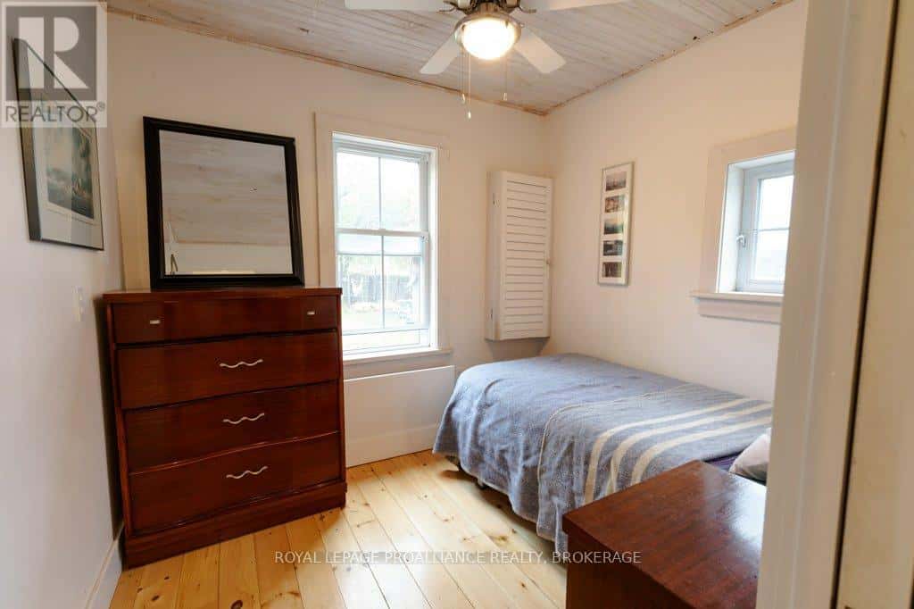 11 ELIZA STREET — Frontenac Islands (The Islands), Ontario - Photo 3 of 46